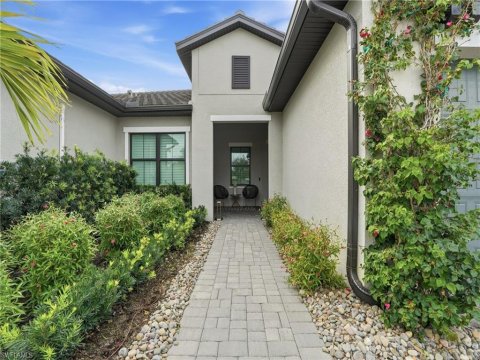 Abaco Pointe Real Estate