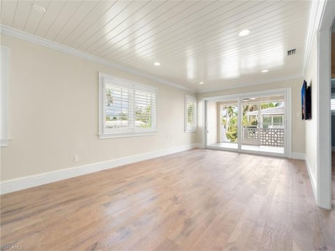 Aqualane Shores Naples Florida Condos for Sale