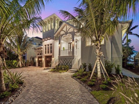 Aqualane Shores Naples Florida Real Estate