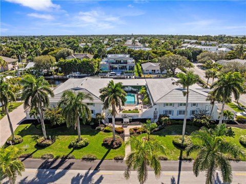 Aqualane Shores Naples Real Estate
