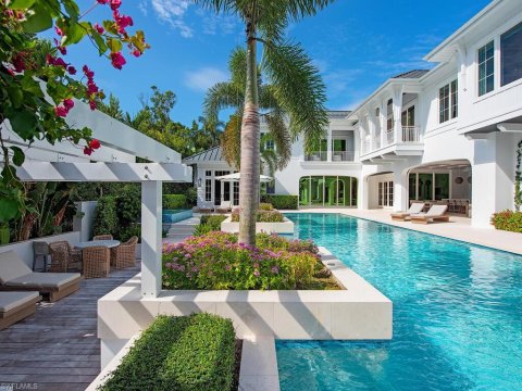 Aqualane Shores Real Estate