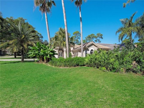 Autumn Woods Naples Florida Real Estate