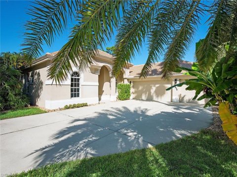 Autumn Woods Naples Florida Real Estate