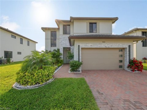 Ave Maria Real Estate