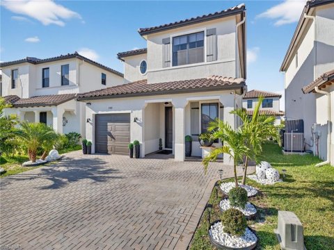 Ave Maria Real Estate