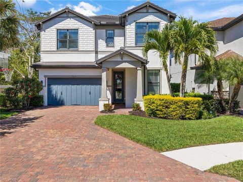 Avery Square Naples Florida Real Estate