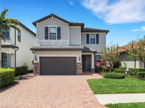 Avery Square Naples Florida Real Estate