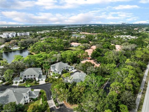 Bay Forest Naples Florida Condos for Sale