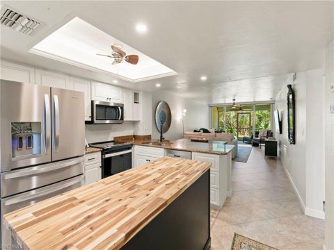 Bay Forest Naples Florida Condos for Sale