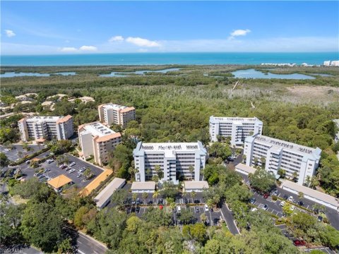 Bay Forest Naples Florida Condos for Sale