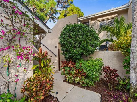 Bay Forest Naples Florida Condos for Sale