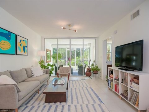 Bay Forest Naples Real Estate