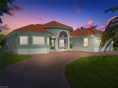 Bell Villa Real Estate