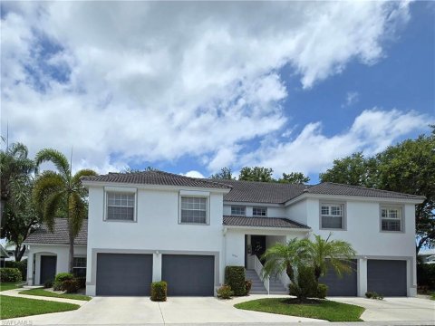 Berkshire Lakes Naples Florida Condos for Sale