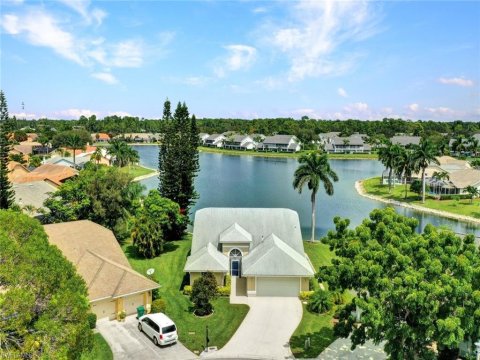Berkshire Lakes Naples Florida Homes