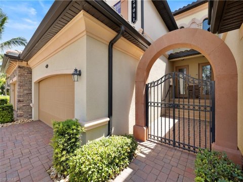 Bonita National Golf And Country Club Bonita Springs Florida Condos for Sale