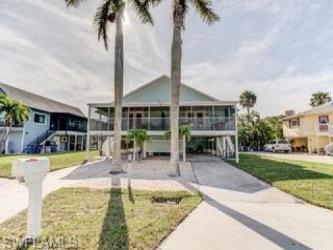 Bortons Fort Myers Beach Real Estate