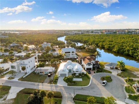 Brookside Naples Florida Real Estate
