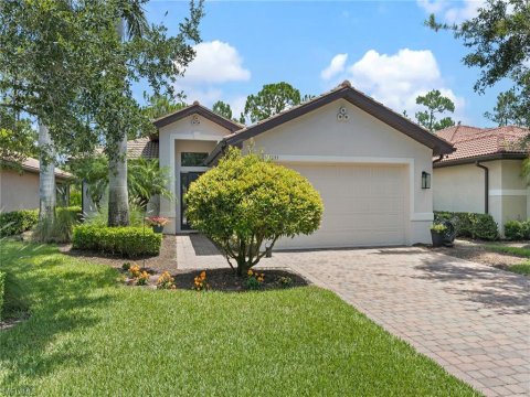 Bucks Run Naples Florida Homes for Sale