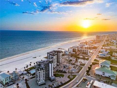 Caper Beach Club Fort Myers Beach Real Estate