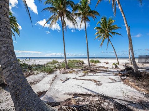 Cases Fort Myers Beach Florida Land for Sale