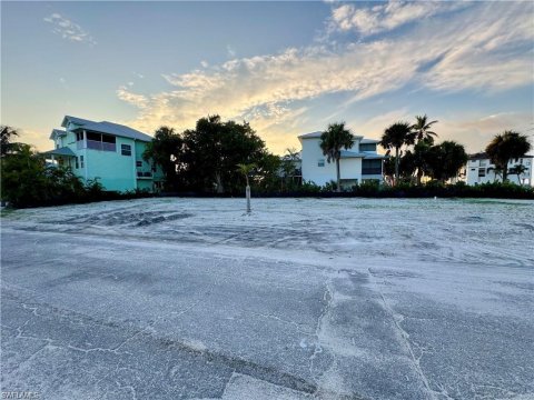 Cases Fort Myers Beach Florida Land for Sale