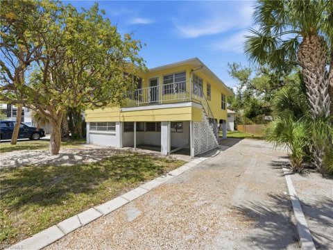 Cases Fort Myers Beach Florida Real Estate