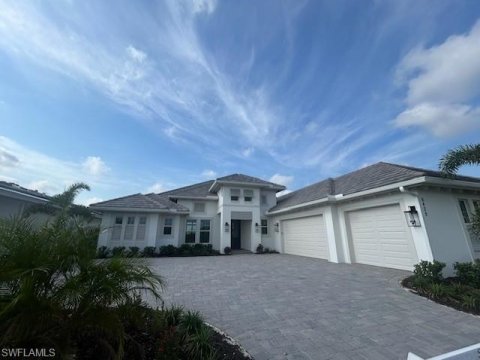 Caymas Real Estate