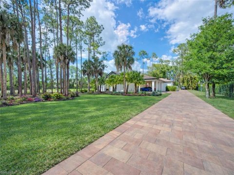 Coach House Naples Florida Homes for Sale