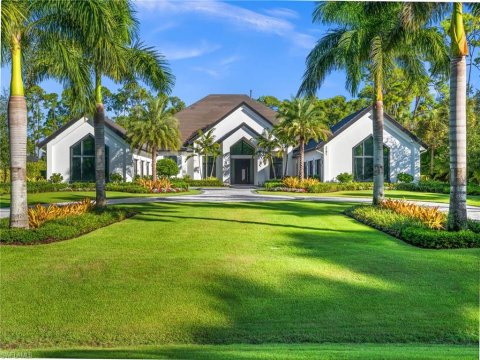Coach House Naples Florida Real Estate