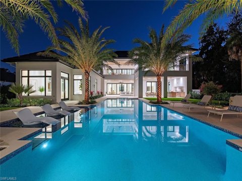 Coach House Naples Real Estate