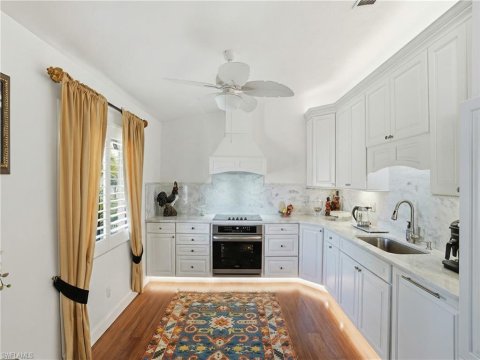 Coach House Naples Real Estate