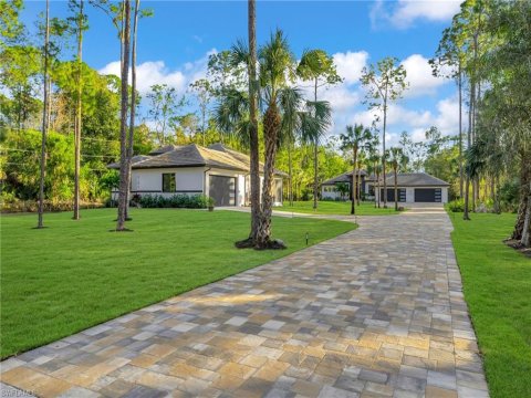 Collier Woods Naples Real Estate