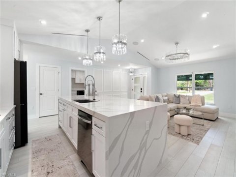 Collier Woods Real Estate