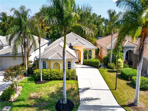 Colonial Oaks Estero Real Estate