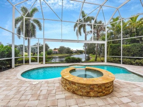 Colonial Oaks Real Estate