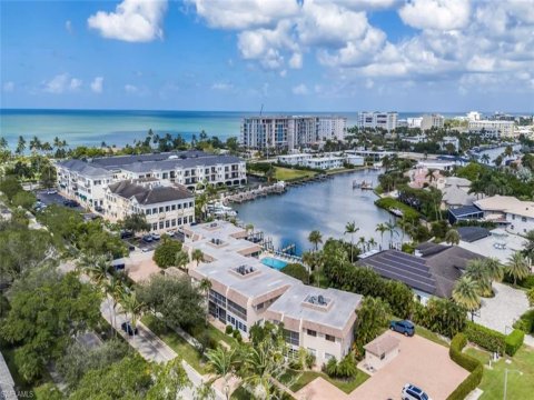 Coquina Sands Naples Real Estate