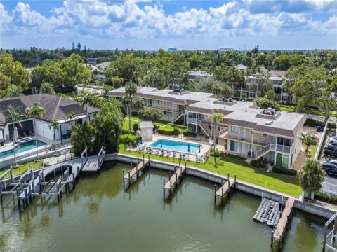 Coquina Sands Naples Real Estate