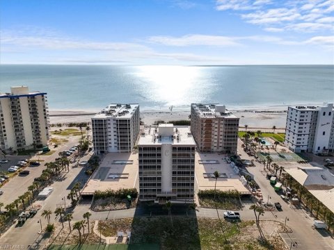 Creciente Fort Myers Beach Florida Real Estate