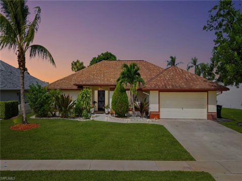 Crescent Lake Estates Naples Florida Homes for Sale