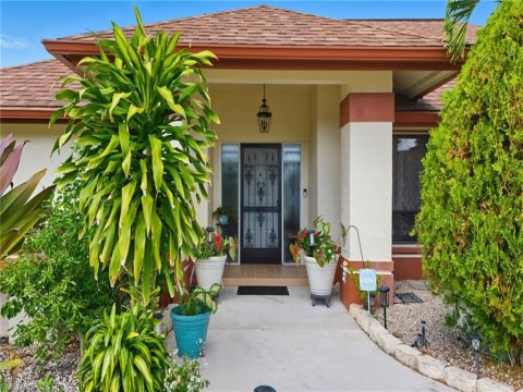 Crescent Lake Estates Naples Real Estate