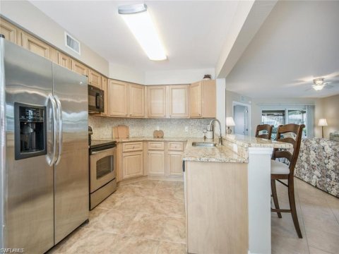 Crescent Lake Naples Florida Condos for Sale
