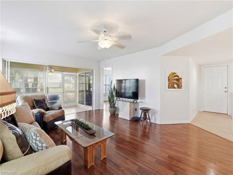 Crescent Lake Naples Florida Real Estate