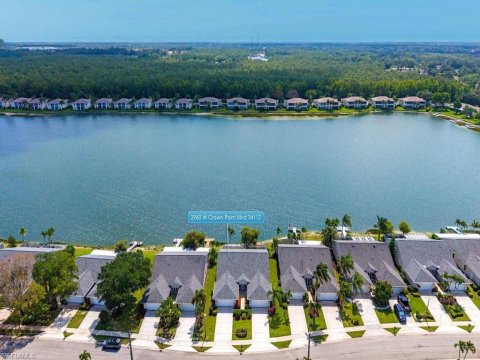 Crown Pointe Naples Florida Condos for Sale