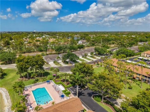 Crown Pointe Naples Florida Homes for Sale