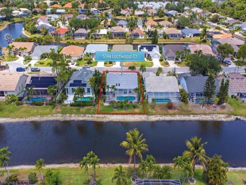 Crown Pointe Naples Florida Homes for Sale