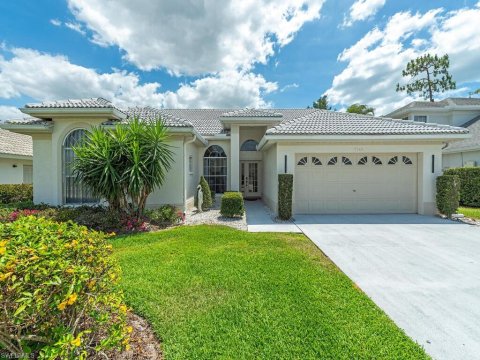 Crown Pointe Naples Real Estate
