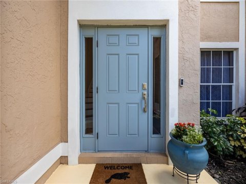 Crown Pointe Naples Real Estate