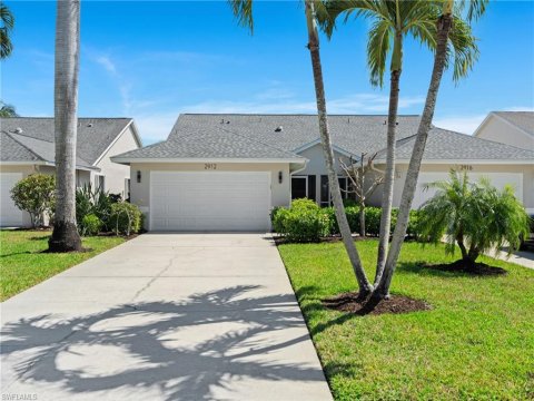 Crown Pointe Naples Real Estate
