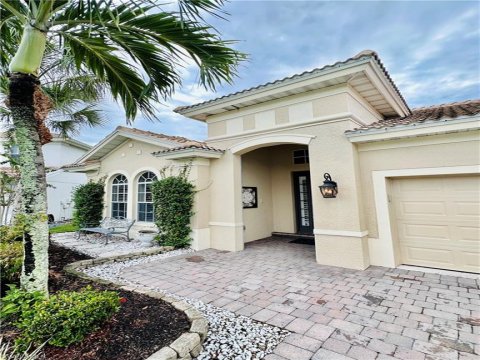 Delasol Naples Real Estate
